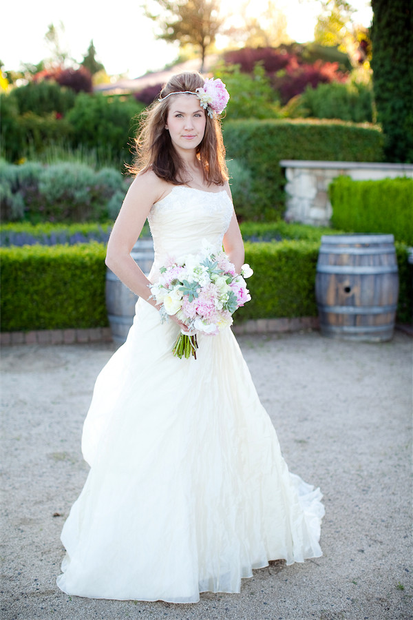 blush and cream bouquet by Anastasia Ehlers | photo by Erika Nicole