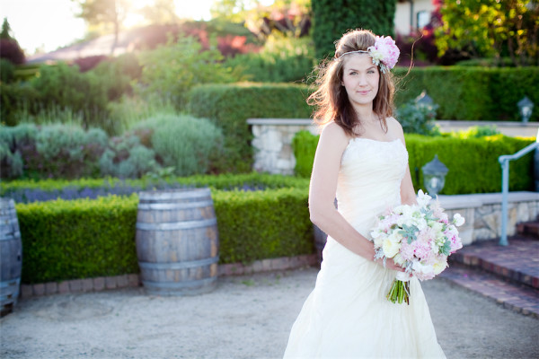 winery wedding flowers by Anastasia Ehlers | photo by Erika Nicole